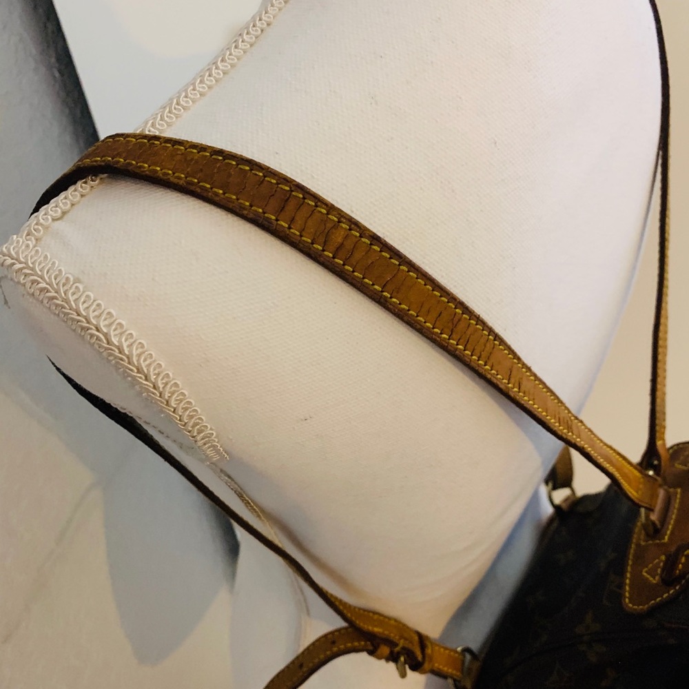 ❌SOLD❌❤️AUTH❤️Louis Vuitton Montsouris PM Backpack - Picture 6 of 12